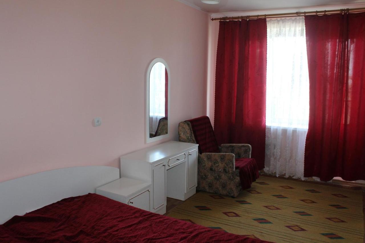 Kometa-2 Hotel Koblevo Quarto foto