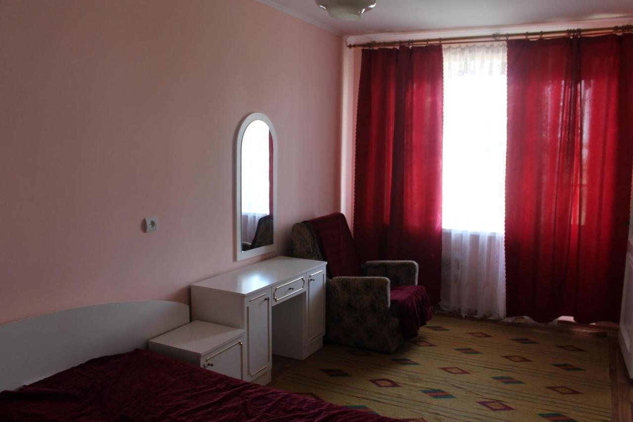 Kometa-2 Hotel Koblevo Quarto foto
