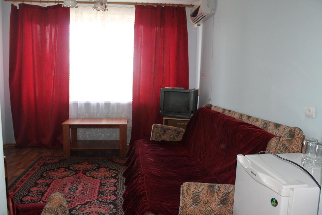 Kometa-2 Hotel Koblevo Quarto foto